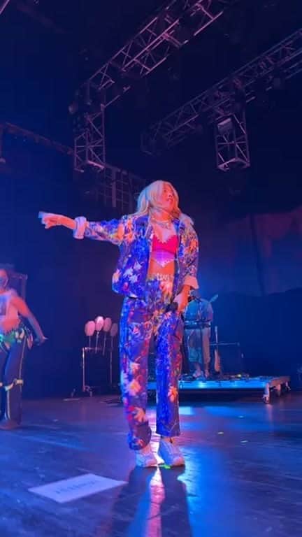 ヘイリー・キヨコのインスタグラム：「First show of the US tour 😍」