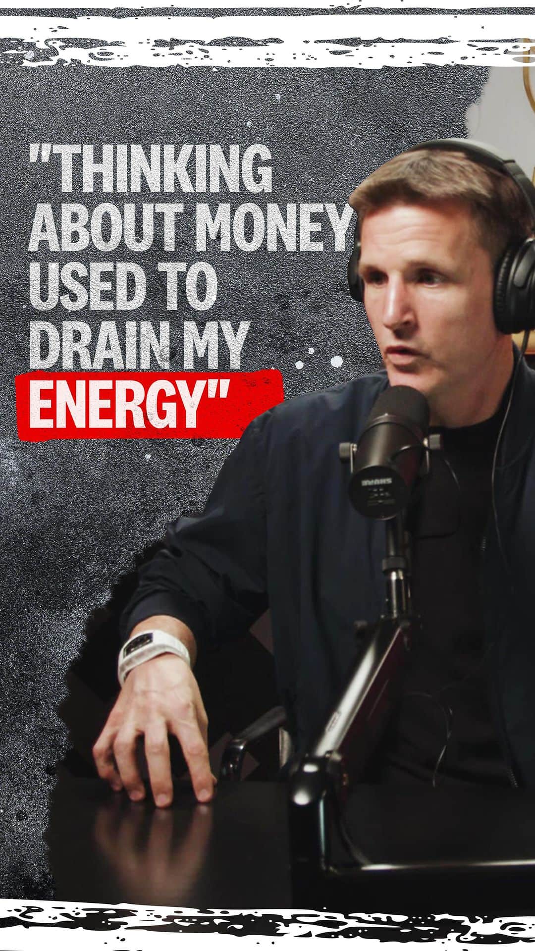 ロブ・ディアデックのインスタグラム：「Thinking about money used to suck the soul out of me and it’s because I didn’t understand it.   #BuildWithRob Episode 96 out NOW.」