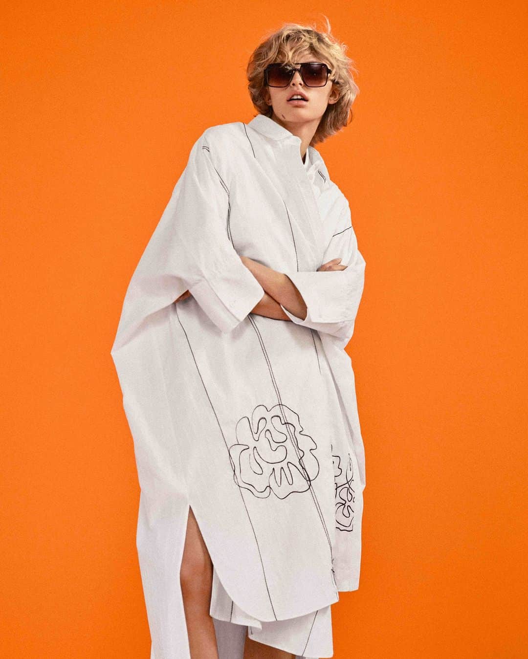 ジョゼフのインスタグラム：「The Floral Cotton Dania Dress  #JOSEPHfashion」