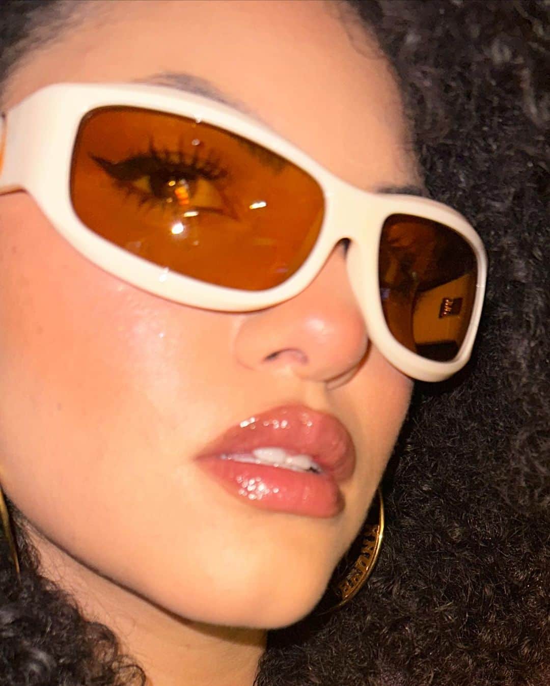 Julianna Townsendさんのインスタグラム写真 - (Julianna TownsendInstagram)「some pics. #90sfashion#recap#fashion#styleinspo#music#sunglasses」4月28日 2時50分 - julianna
