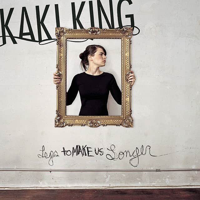 カーキ・キングさんのインスタグラム写真 - (カーキ・キングInstagram)「“Everybody Loves You” 20 Year celebrations will continue *on tour* this summer and autumn! Look out for new dates to be announced in the US, Canada, and Europe.   STORIES FROM THE VAULT 🗝️: 19 years ago, Kaki King's "Legs to Make Us Longer" was released. In 2007, the songs "Frame" and "Doing the Wrong Thing" were featured in the film “Into the Wild”. That soundtrack (Michael Brook, Eddie Vedder, Kaki King) was nominated for a Golden Globe for "Best Score - Motion Picture".  Hudson Valley Film Lovers 🎬: Don't miss Kaki King live at the Stissing Center in Pines Place, NY, on May 20th, at 7:00 pm. @thestissingcenter  . . . #kakiking #intothewild #soundtrack #fromthevault #guitar #guitarlovers #ontour #hudsonvalley」4月28日 3時13分 - kakigram