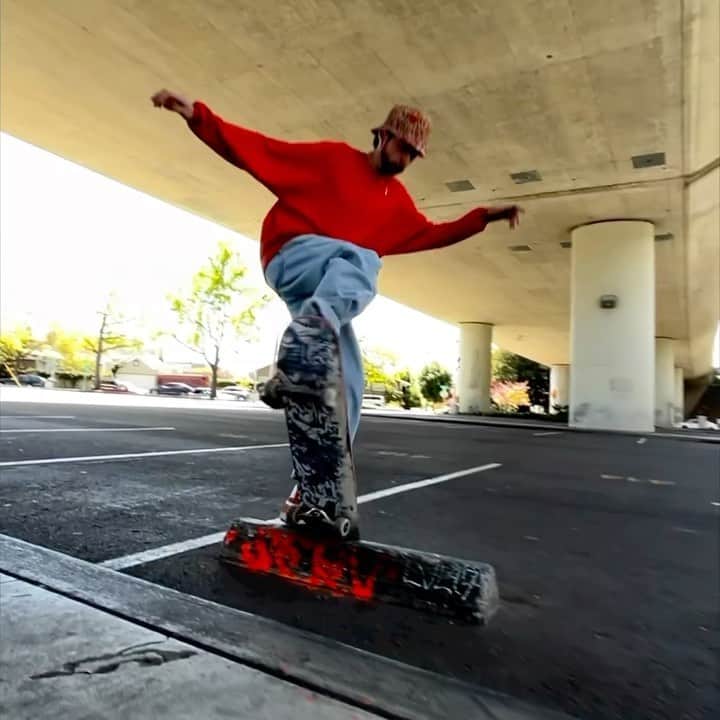 エフティーシーのインスタグラム：「🌊 @douglassfir 🌊 📲 @bdrohadaflipphone @nappyfriedchicken @krisafur @itsrichiefooo #ftc #ftcskateboarding #forthecity #ftcsanfrancisco #ftcjp #ftctokyo #ftcnagoya #ftcosaka」