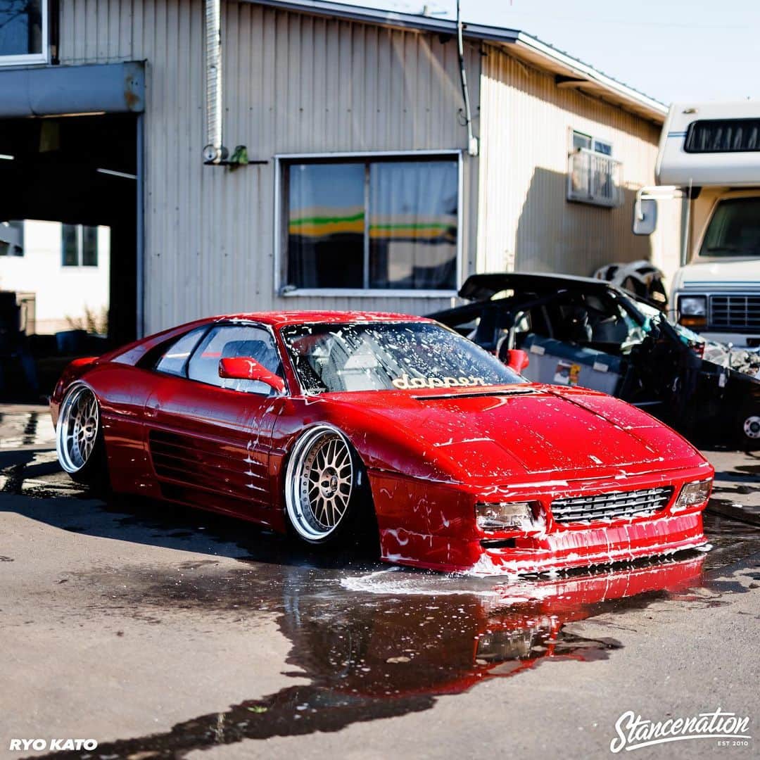 のインスタグラム：「@gin348 Ferrari slammed on @workwheelsjapan 🧼 | Photo by: @ryo_photograph0105 #stancenation #workwheelsjapan」