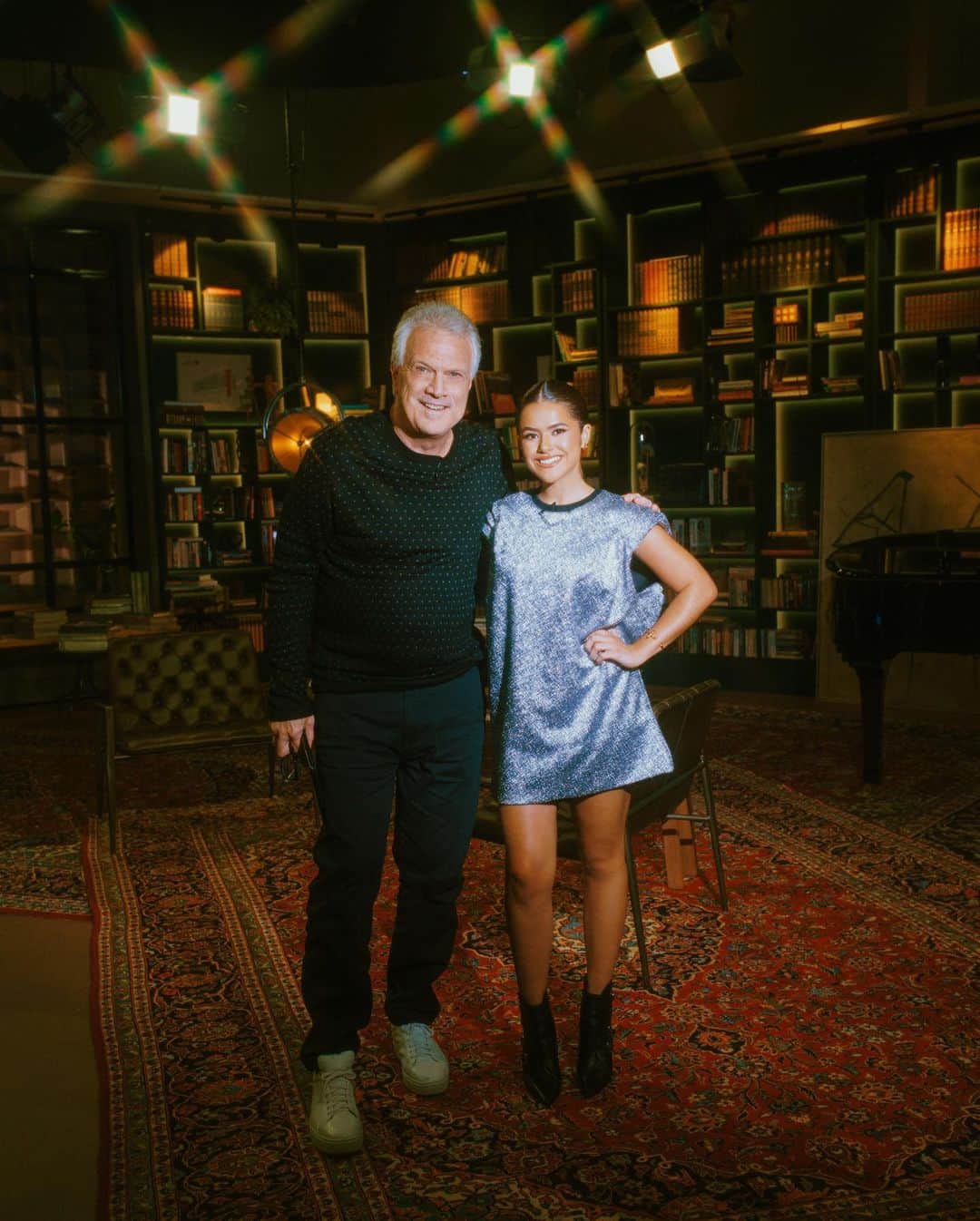 Maisa Silvaのインスタグラム：「Primoss, olha quem está de volta no @conversacombial depois de 5 anos! Foi tudo e a entrevista vai ao ar essa noite. Bora assistir? ♡」