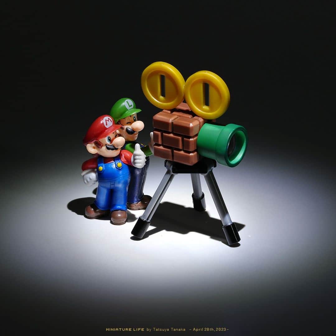 田中達也さんのインスタグラム写真 - (田中達也Instagram)「“The Super Mario Bros. Movie” ⠀ ドカンと大ヒット ⠀ ──────────────────── 《EXHIBITION info》 ⠀ 【MINIATURE LIFE展2 in 福島】 MINIATURE LIFE EXHIBITION2 in Fukushima until :  Jun. 2, 2023 ⠀ 【MINIATURE LIFE展 in 三重】 MINIATURE LIFE EXHIBITION in Mie until :  May. 28, 2023 ⠀ 【ミニチュアライフ 神戸エアポート】 MINIATURE LIFE × KOBE AIRPORT ⠀ ────────────────────」4月28日 7時00分 - tanaka_tatsuya