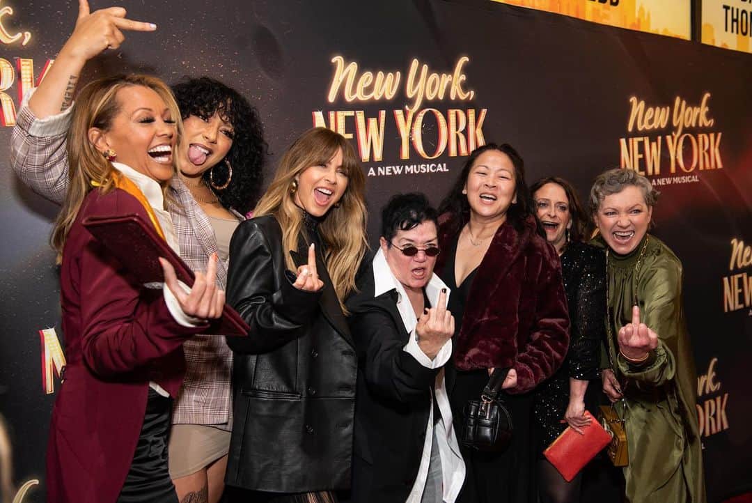 ヴァネッサ・ウィリアムスさんのインスタグラム写真 - (ヴァネッサ・ウィリアムスInstagram)「More @potusbway at @nynybway」4月28日 7時01分 - vanessawilliamsofficial