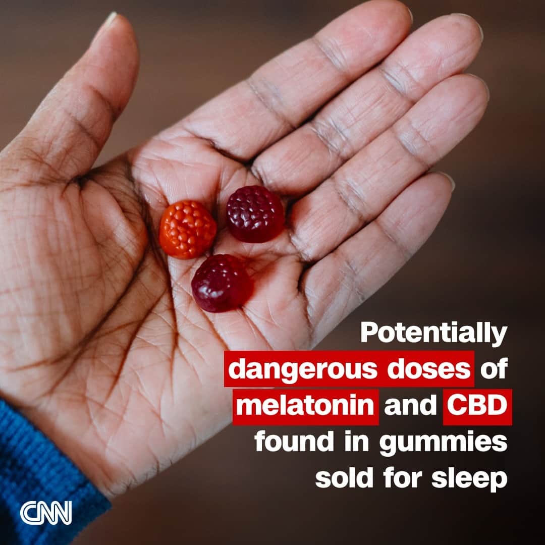 CNNさんのインスタグラム写真 - (CNNInstagram)「Testing of over two dozen melatonin "gummies" sold as sleep aids found some had potentially dangerous amounts of the hormone that helps regulate sleep, according to a new study.  A jar of gummies might also contain ingredients you didn't count on, said study coauthor Dr. Pieter Cohen, an associate professor of medicine at the Cambridge Health Alliance: "One of the products that listed melatonin contained no melatonin at all. It was just cannabidiol, or CBD."  Tap the link in our bio to read more.  📷: Grace Cary/Moment RF/Getty Images」4月28日 7時11分 - cnn