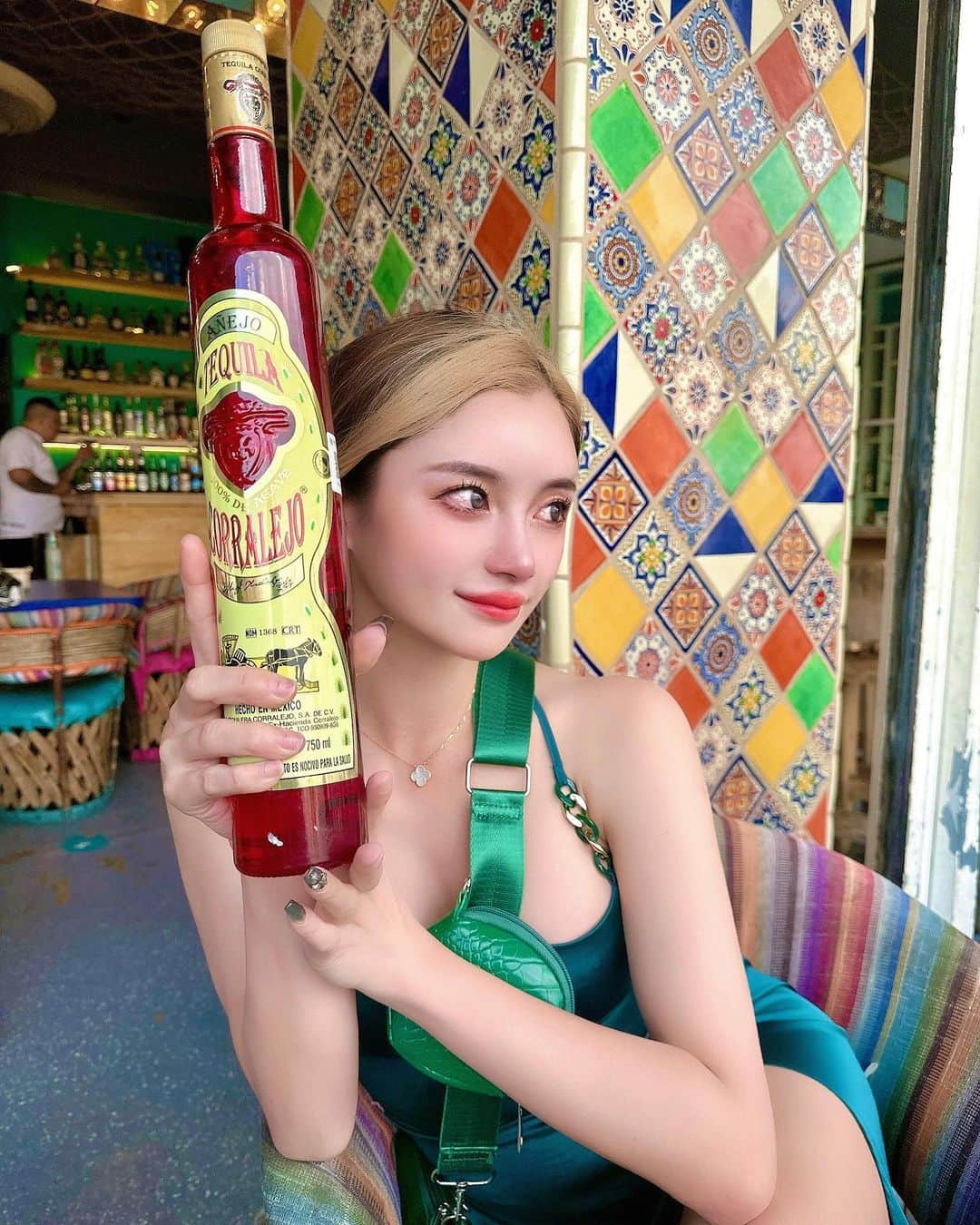 あっすんすんのインスタグラム：「. テキーラ博物館 #mexico #tequila」