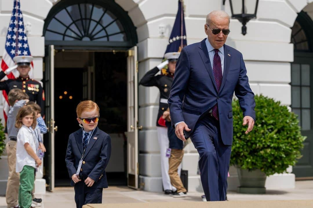 The White Houseさんのインスタグラム写真 - (The White HouseInstagram)「Happy Take Your Child to Work Day from the White House!」4月28日 8時00分 - whitehouse