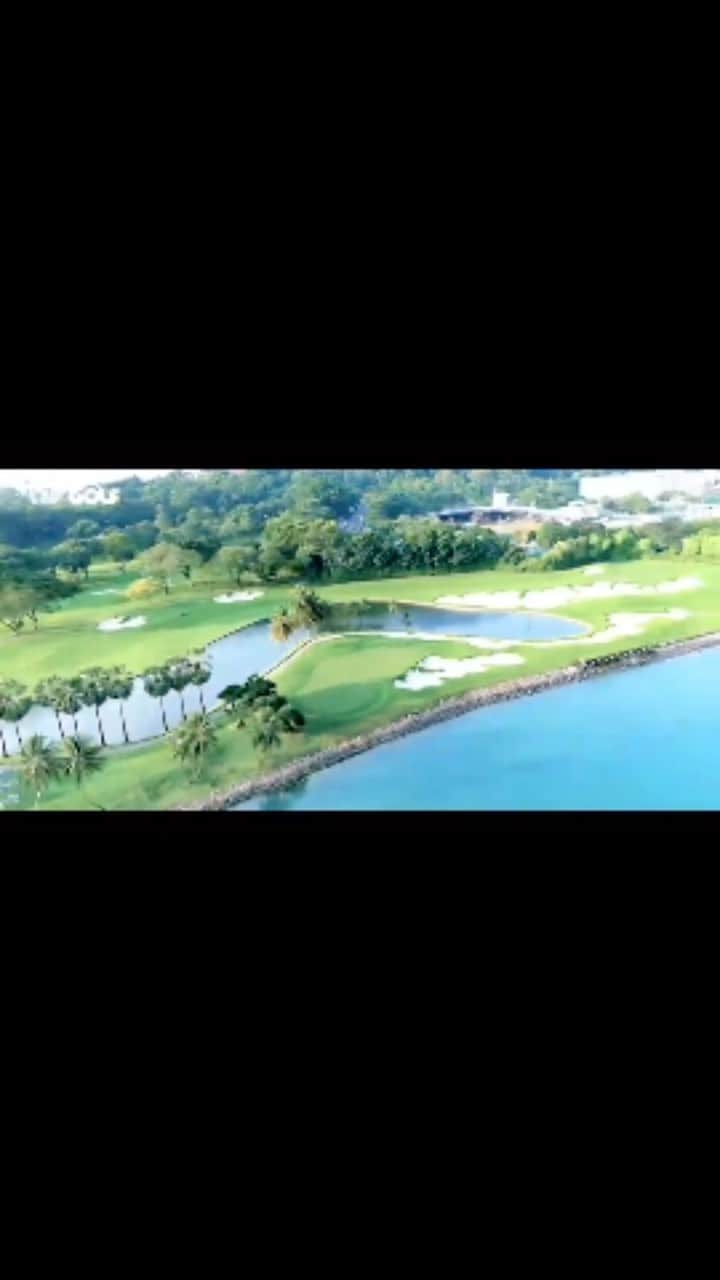 グレグ・ノーマンのインスタグラム：「Day 1 of #LIVGolf Singapore starts today. Thrilled to be bringing golf to this market at the beautiful @sentosagolfclub.」