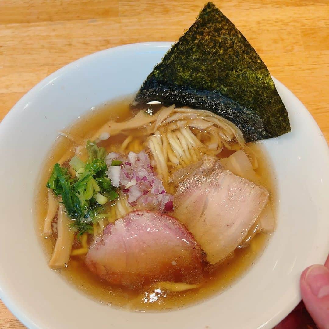 本城聡章のインスタグラム：「GWはガッツリ仕事するのでその前に… #煮干しラーメン #リフレッシュ」