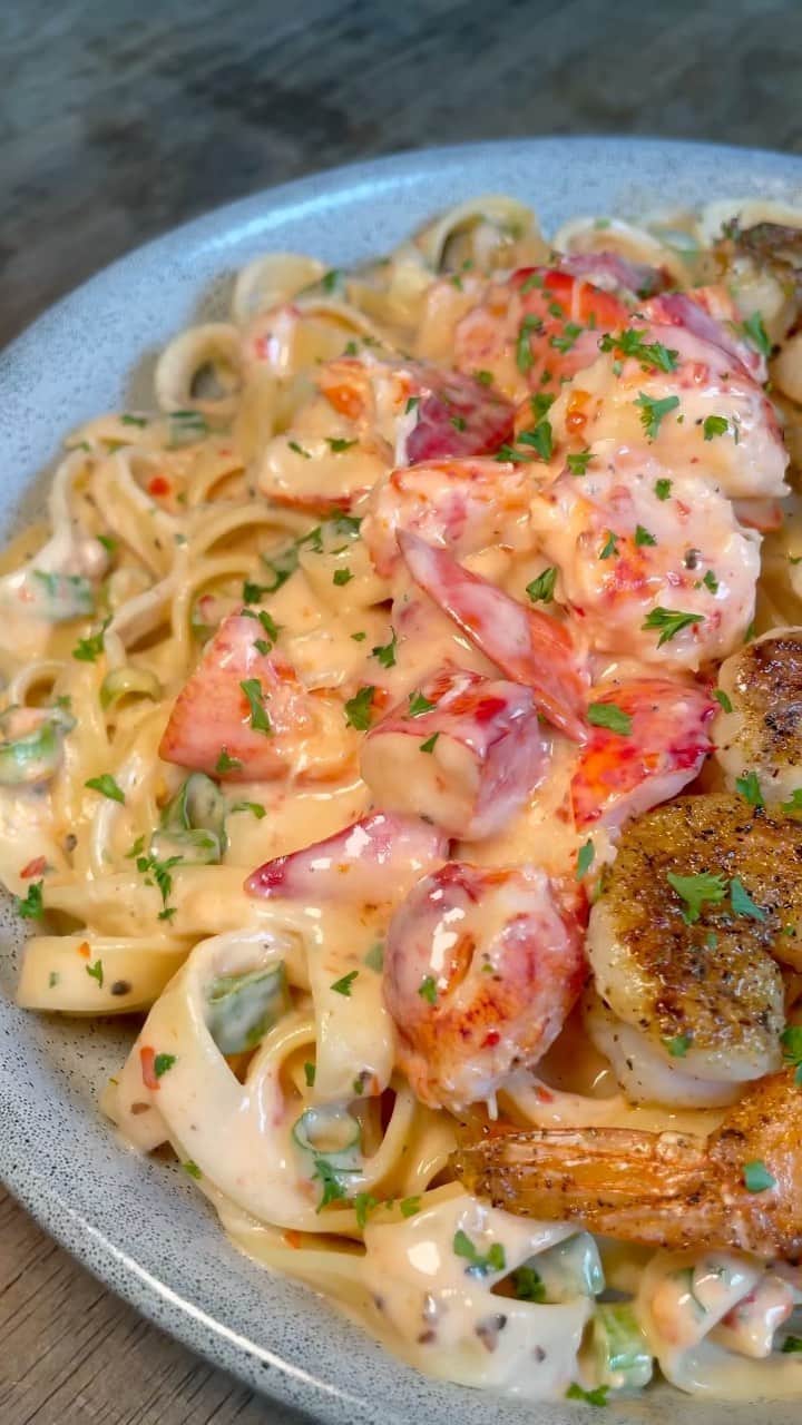 Outback Steakhouseのインスタグラム：「NEW Tasmanian Shrimp & Lobster Pasta. What’s left to say other than, see you soon? 😏」