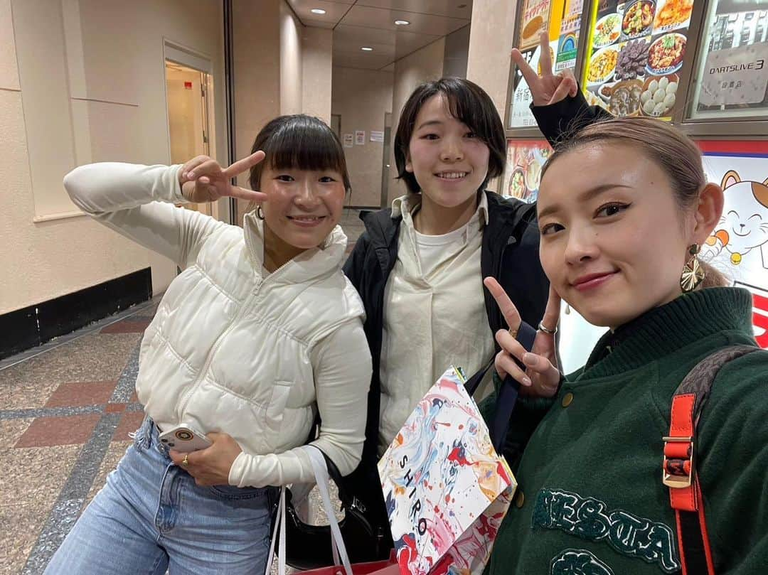 宮原美穂のインスタグラム：「同期と📸 楽しい時間をありがとっっっ🕊️🤍」