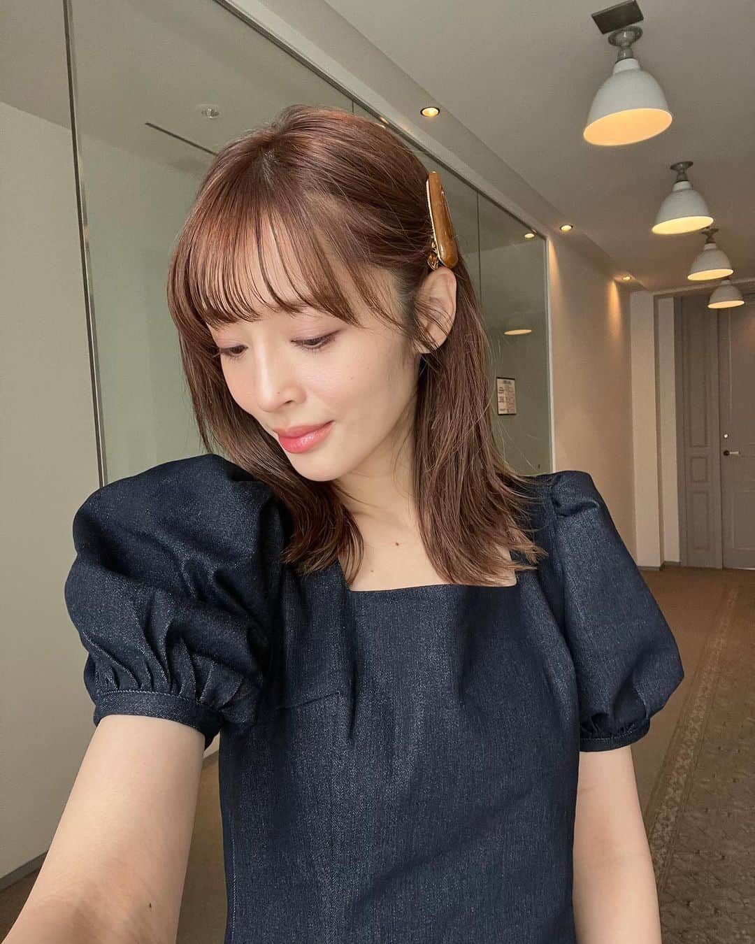 神部美咲さんのインスタグラム写真 - (神部美咲Instagram)「週末です〜😇🤎  #週末はウマでしょ」4月28日 20時13分 - jimbu_misaki