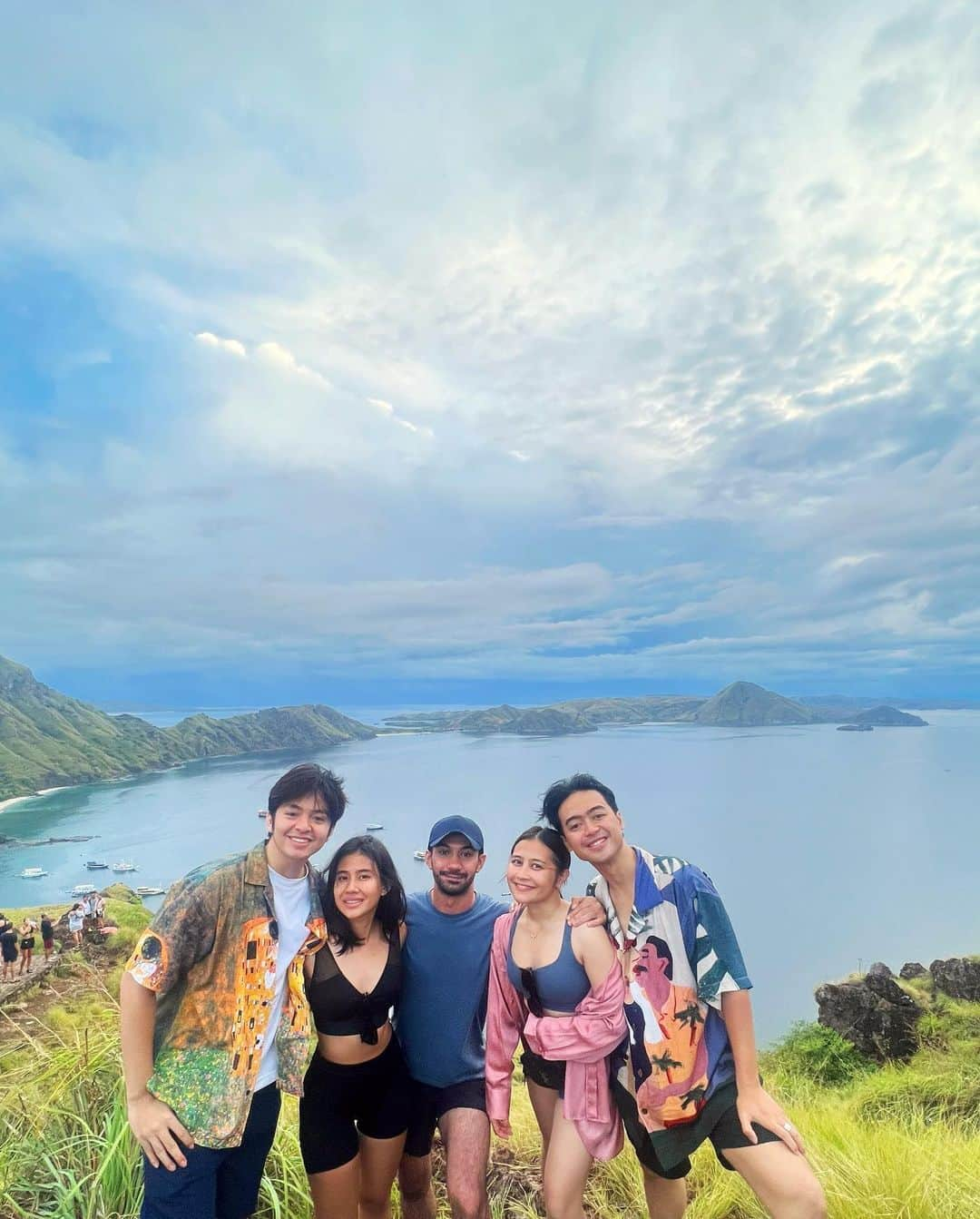 Prilly Latuconsinaさんのインスタグラム写真 - (Prilly LatuconsinaInstagram)「Heaven on earth! Indonesiaku 🇮🇩」4月28日 18時50分 - prillylatuconsina96