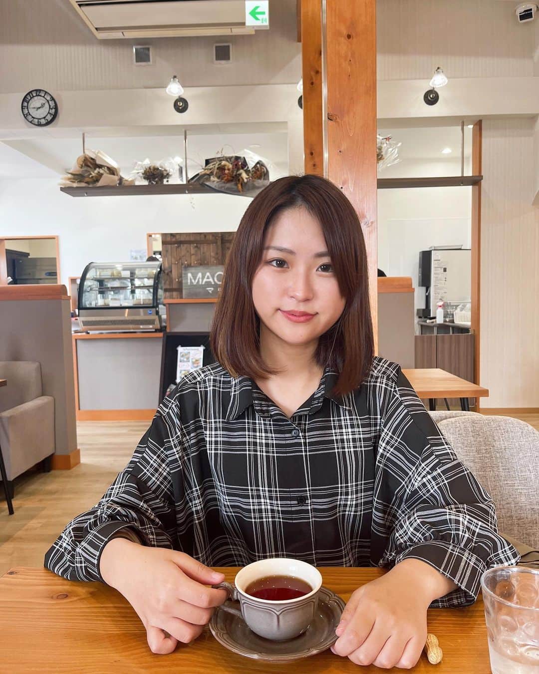 高松あいさんのインスタグラム写真 - (高松あいInstagram)「. 昨日から地元に帰ってます！  今日は5/6の地元でのリサイタル の会場の目の前にあるカフェ行った☕️  #一宮カフェ #cafemachibli」4月28日 19時05分 - takamatsu_ai