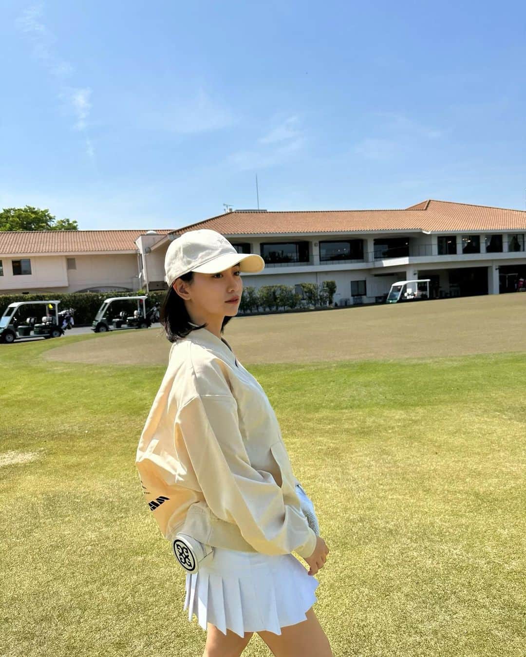 永尾まりやのインスタグラム：「ゴルフ日和でゴルフ収録🏌️‍♀️💚  番組名が変わりました！ 『アップグレードゴルフ』  @up_grade_golf   毎週日曜日10:30〜 テレビ東京」