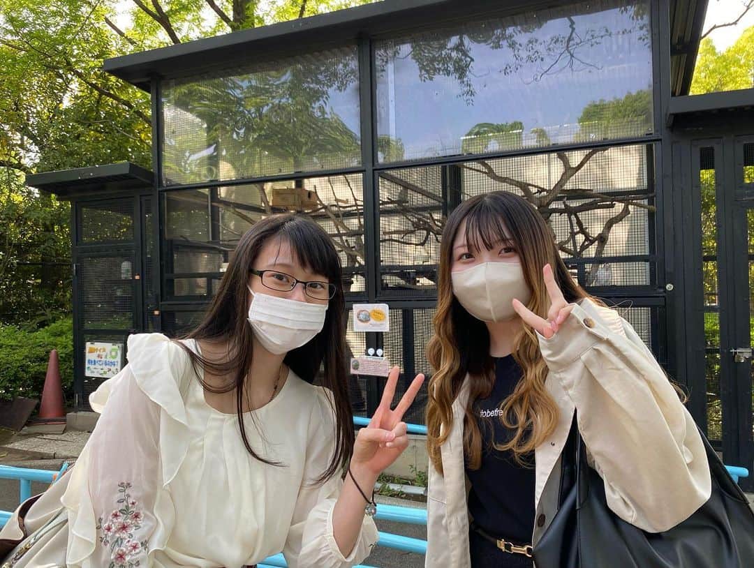 東京福祉専門学校のインスタグラム：「. 本日、キャリアデザイン科は 毎月１回学校を出て活動を行う 現場総合学習で『行船公園』に行ってきました😊✨  グループごとにみんなで楽しみながら行動できました👏💮  いろんな動物もいて、みんな大興奮😆🐧✨  #東京福祉専門学校  #キャリアデザイン科 #福祉専門学校  #保育 #カラフルな世界  #行船公園  #西葛西 #葛西」