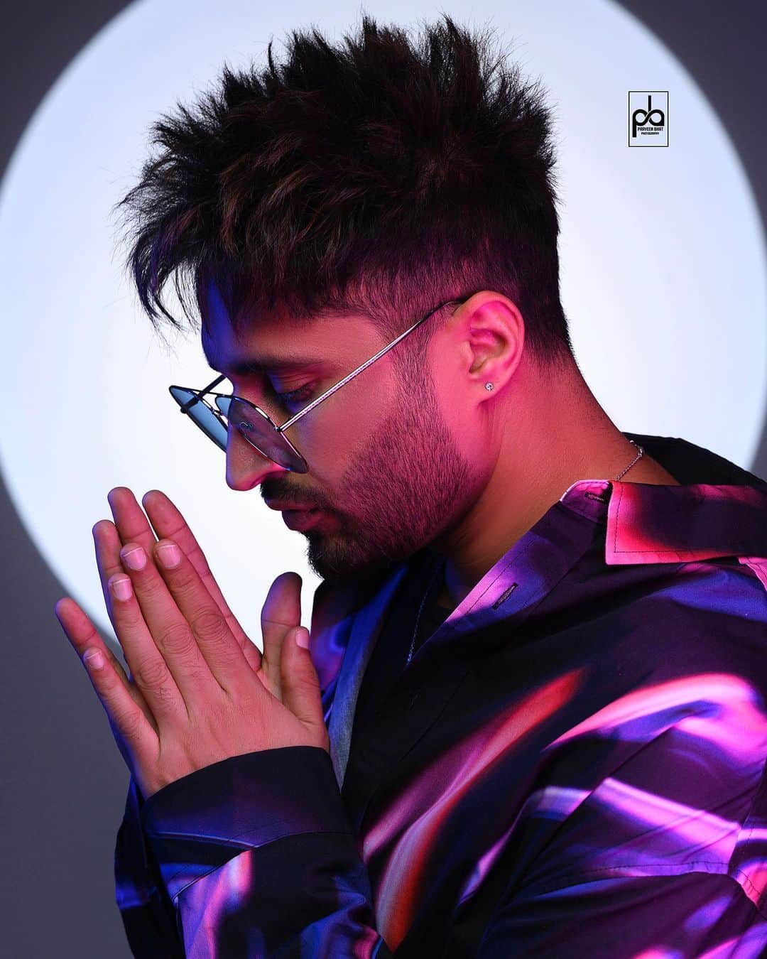 のインスタグラム：「Shoot with my fav @jassie.gill 📸 @praveenbhat  . #jassigill #jassiegill #praveenbhat」