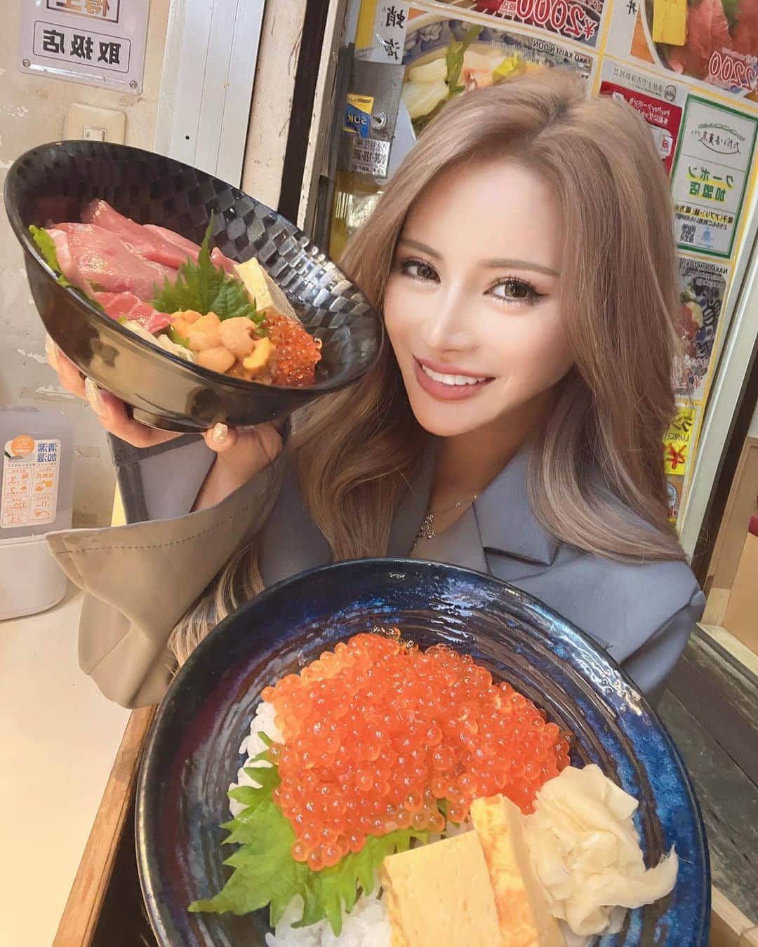 Chikoのインスタグラム：「お待ち、ドーン！！！(丼) . . . #へいお待ち #おまちどうさん #腹ぺこ」