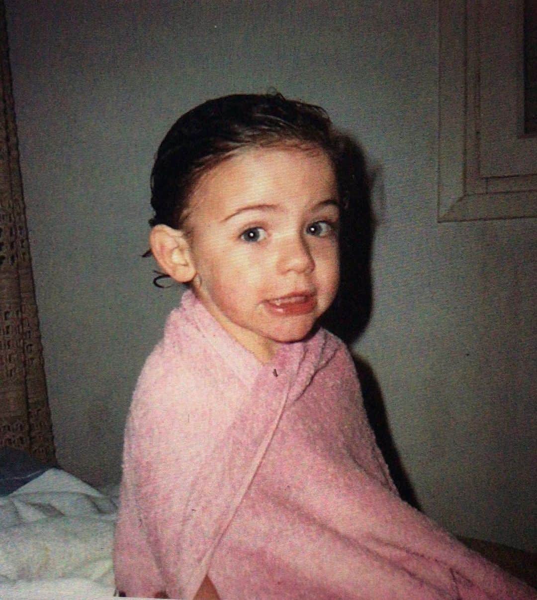 フアン・マタのインスタグラム：「28.04. Never lose the kid in you! Thank you all for your birthday wishes 🙏🎂❤️」