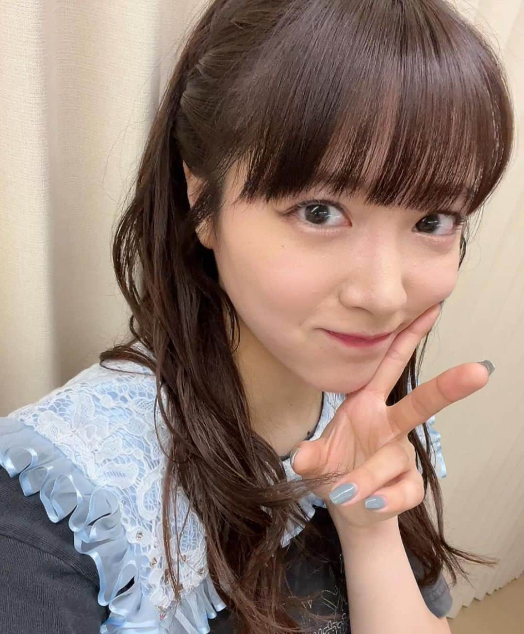 中山莉子さんのインスタグラム写真 - (中山莉子Instagram)「→ ツアーも始まり、楽しい日々です ⁡ 明日は福岡公演！博多ンタンリッタン よろしくお願いします👼 ⁡ #私立恵比寿中学#エビ中」4月28日 19時33分 - nakayama_riko_official