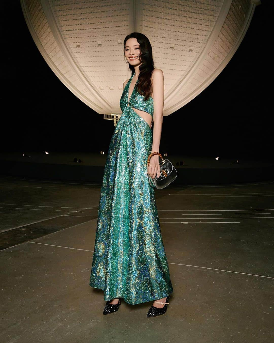 グッチさんのインスタグラム写真 - (グッチInstagram)「Shu Qi, Ai Tominaga, Billkin, and Lai Guanlin are captured in the worlds of Gucci Cosmos at the West Bund Art Center in Shanghai. Discover more at the link in bio.   #GucciCosmos #ShuQi #AiTominaga #Billkin #LaiGuanlin」4月28日 21時30分 - gucci