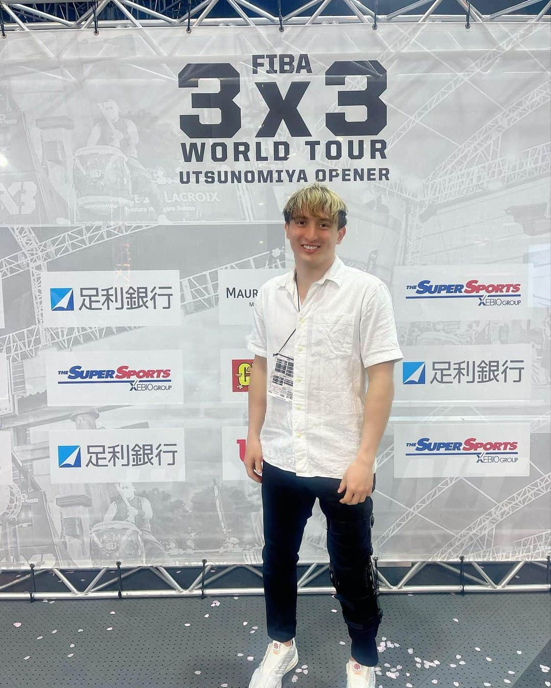 佐藤マクファーレン優樹のインスタグラム：「3x3 World Tour が明日から宇都宮で開幕します🏀  リポーターとして世界最高峰の3x3を皆様にお届けするよう努めさせて頂きます！🫡  素敵なご縁ありがとうございます👏  ***************************************** #acl #aclrecovery #前十字靭帯断裂 #リハビリ #comeback #staypositive #alwayslookonthebrightsideoflife  #hiuzerockets #ゼロケッツ #3x3 #バスケ #感謝　#入院 #入院生活 #daybyday #smile #postsurgery #recovery #thanks #freethrow #フリースロー　#ハーフ」