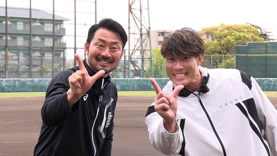 狩野恵輔のインスタグラム：「サンテレビ 4/29土 12時OA  狩野恵輔　炎の三番勝負  ＶＳ．超人　糸井さんと 「野球」「ゴルフ」「コメント力」で三番勝負😄  ぜひ見てください🤣  #サンテレビ #炎の三番勝負 #ゲスト #糸井嘉男  #野球 #ゴルフ #コメント #司会 #村上昴輝アナ #アシスタント #村田晏奈」