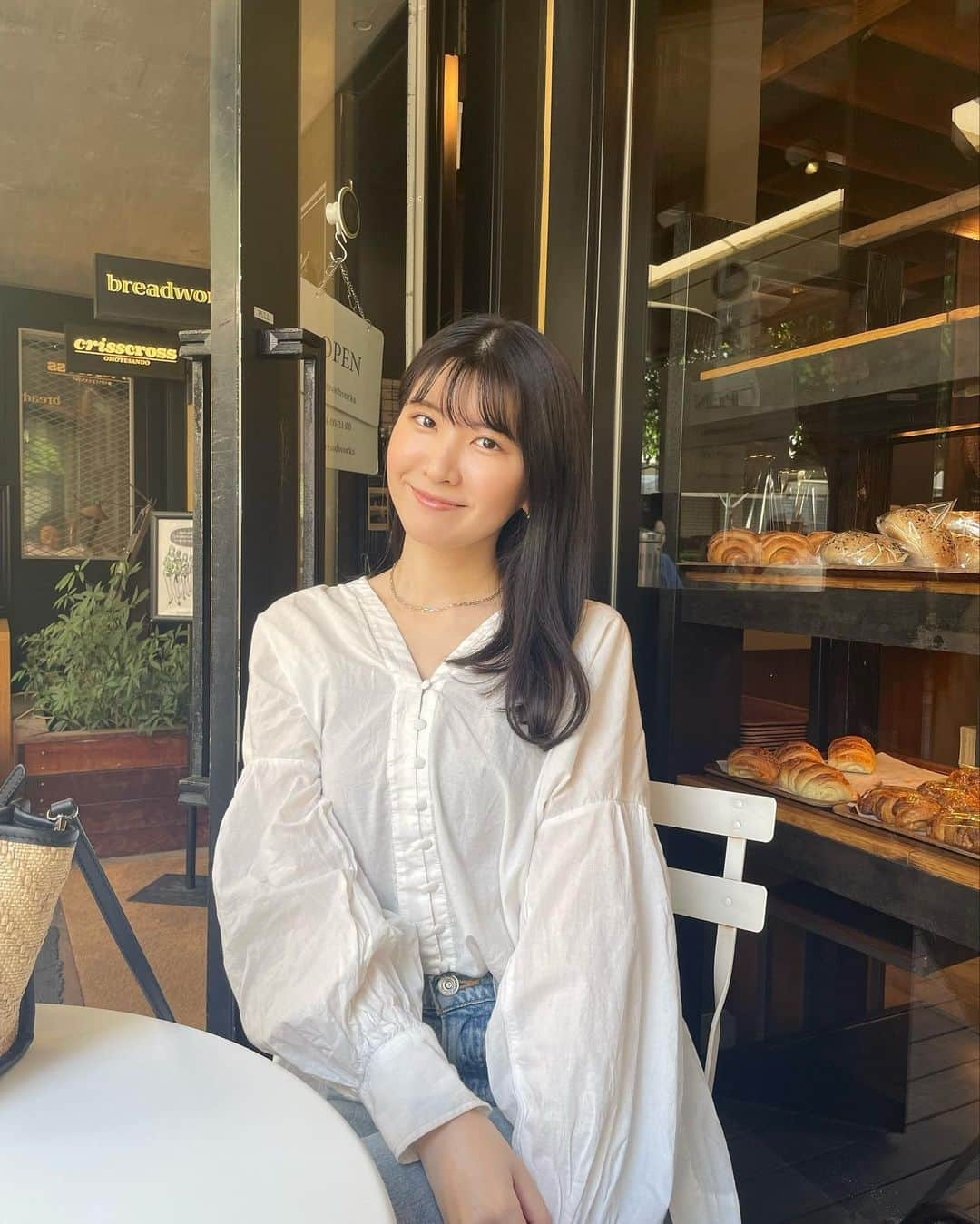 駒木結衣さんのインスタグラム写真 - (駒木結衣Instagram)「朝活モーニング🍴🥪🥑 テラスが気持ち良い季節ですね。  明日からのGW 皆さんのご予定はいかがですか？☺︎  さて、今夜は19:00からの au PAYマーケット ライブTVに出演します✴︎ イラスト伝言ゲーム、正解できるでしょうか… ぜひ皆さんのお力をお貸しください🫶」4月28日 11時11分 - komaki_yui