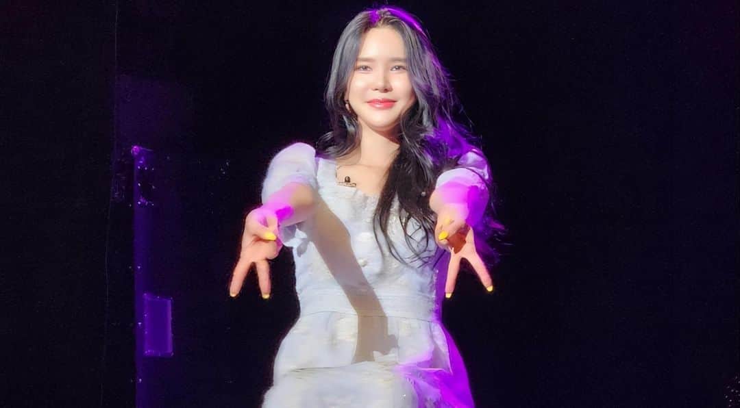 ダヘ さんのインスタグラム写真 - (ダヘ Instagram)「너무너무 예뻤던 무대 사진으로 다 담지 못했다😩  #미교 #뮤직홀릭 #공연  #안성맞춤아트홀 #예술회관   (P.s 예쁜 사진 감사합니다❤️)」4月28日 13時30分 - jjeon_migyo