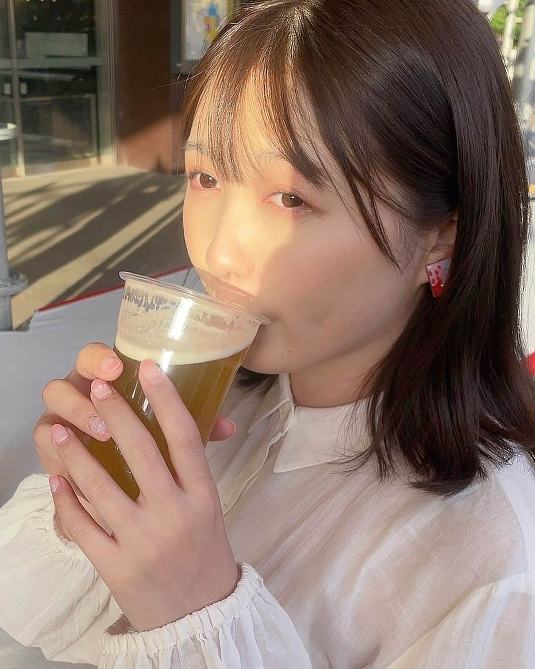 佐々木晴花さんのインスタグラム写真 - (佐々木晴花Instagram)「・ ・ ビールキメてきた🍺☺️  4/21(金)〜5/7(日)まで東京タワーの屋外会場で「TOKYO TOWER BEER祭」が開催されてたよ！ たまたま通りかかって知った🤭ラッキー💛 もちろんビール飲むよね〜🍻  外で飲むビール最高に美味しかったです🥰  皆さんも是非楽しんでください🍻🎏✨ ・ ・ ・ #東京#東京観光 #東京タワー  #tokyo #tokyotower #こいのぼり #ビール #クラフトビール #ビール女子  #ビール日和 #お酒好き女子 #昼飲み  #子供の日 #ゴールデンウィーク #GW #休日の過ごし方 #昼飲み最高」4月28日 14時14分 - haru2n.run