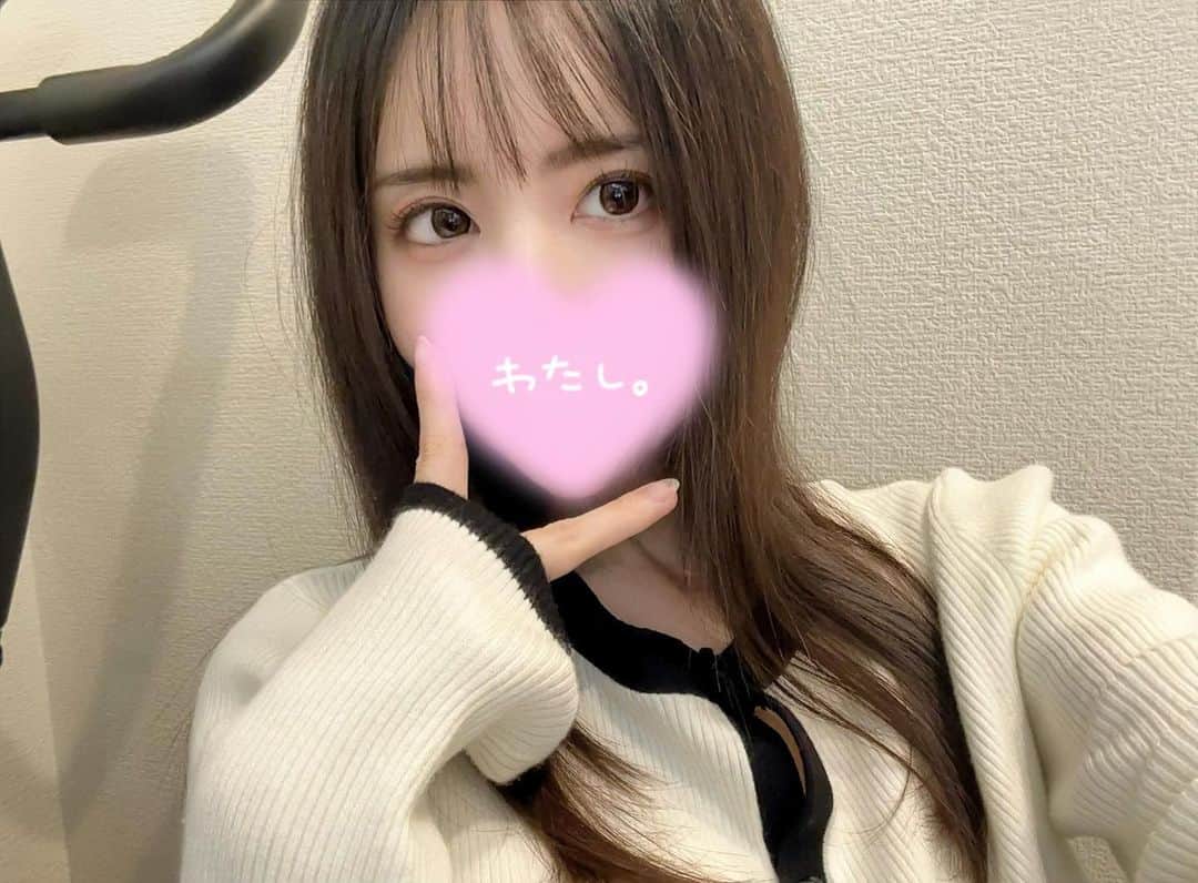奔放なナナのインスタグラム：「髪切った🤏🏻」