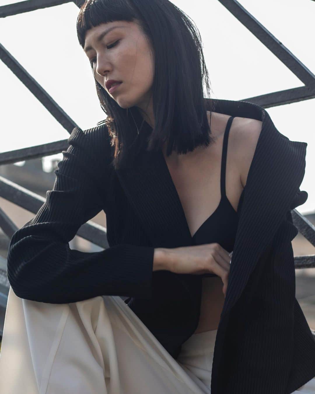 レンナ（RENNA）のインスタグラム：「📸❤️‍🔥 　 　 Grazie mille😘 @leonardorossidesign   　 　 #shooting  #modeling  #asianmodel #japanesemodel  #fashionphotography  #coate  #milano  #navigli  #📸」