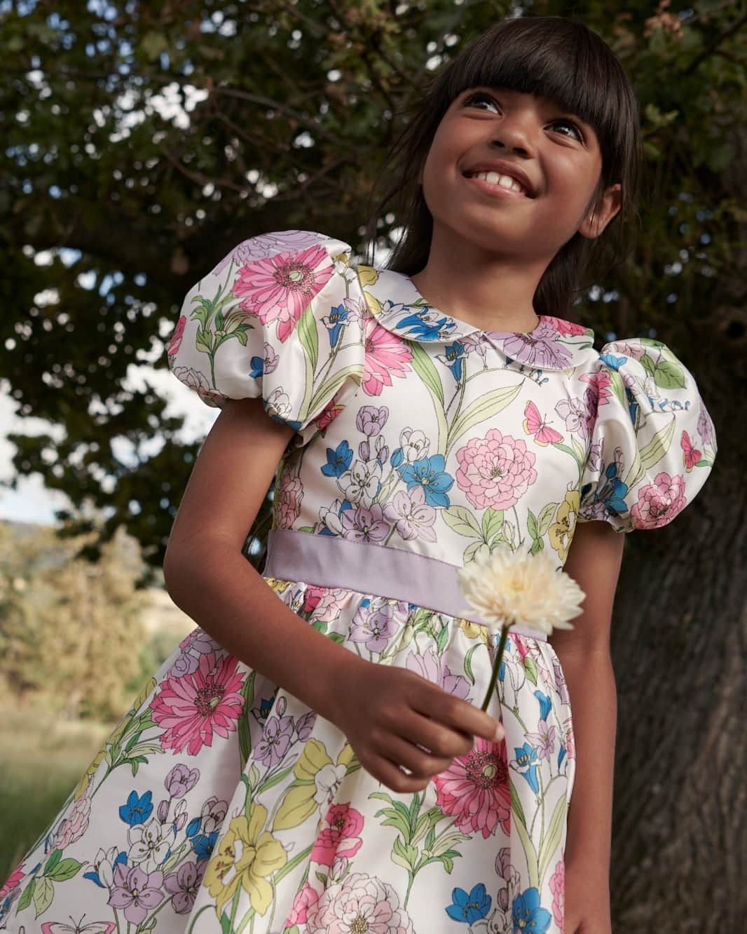 ローラアシュレイのインスタグラム：「Dress to impress. 🌸⁣ ⁣ Let your little ones dazzle in our gorgeous Taffeta Party Prom Dress adorned by the charming Gilly print, inspired by the Laura Ashley archive.⁣ ⁣ Now available in Girls and Newborn size on lauraashley.com and @nextofficial」