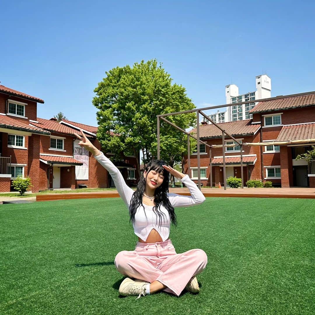 エナ さんのインスタグラム写真 - (エナ Instagram)「그냥올리기 . . . #까망갱 #데일리 #공원 #용산」4月28日 15時33分 - eunkyung.shin