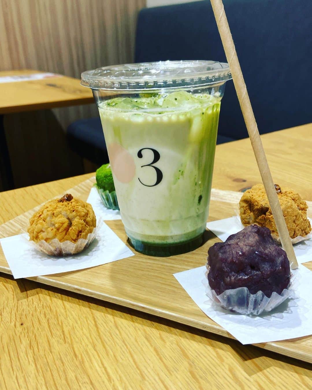 内田禅のインスタグラム：「糖分補給🤤」