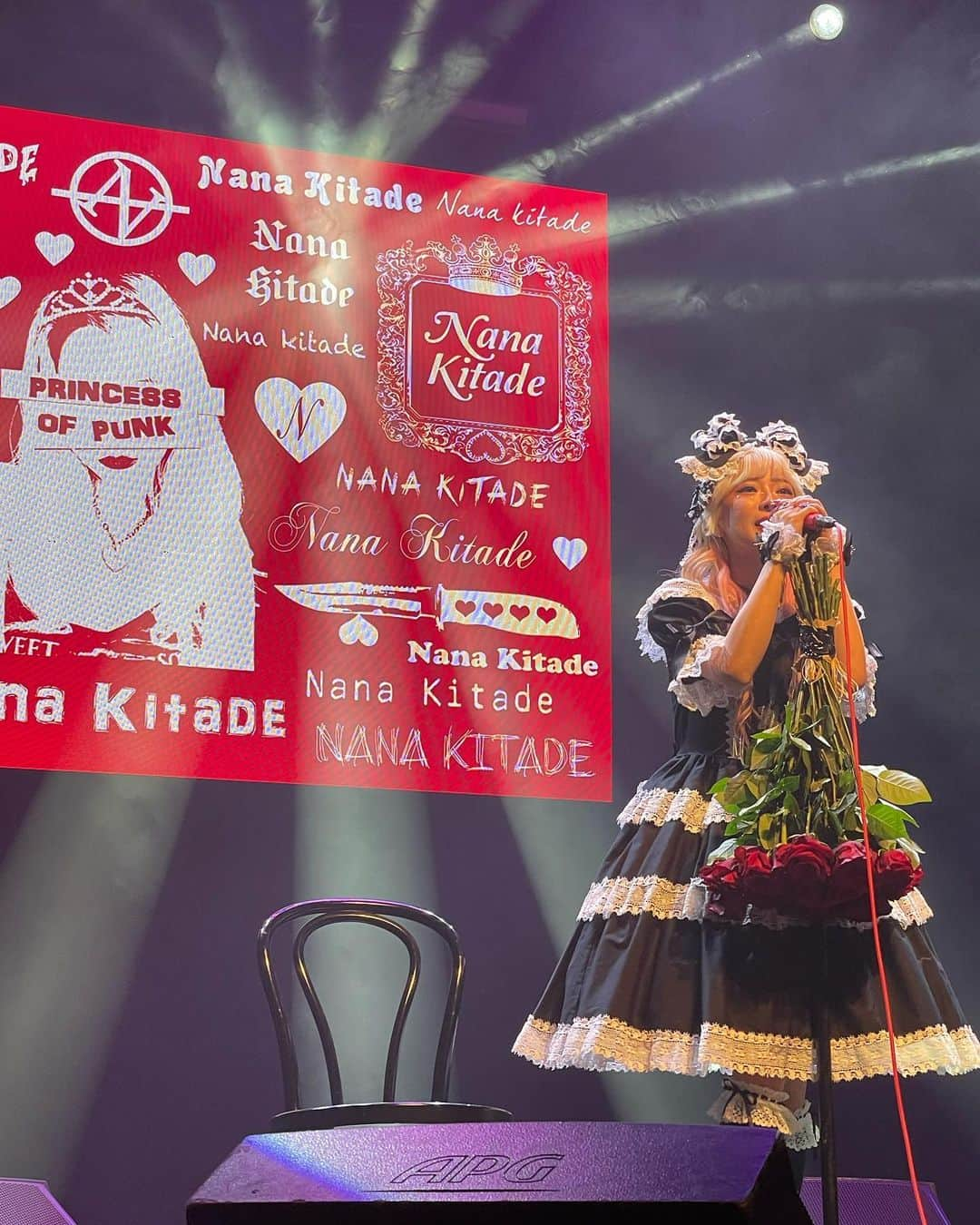 北出菜奈のインスタグラム：「_ _ Merci d'être venus au spectacle de Nana❤️‍🔥  Nana Kitade live at Mang’ Azur in Toulon, France on 22 April 2023.」