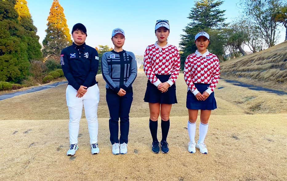 平井亜実のインスタグラム：「⭐️告知⭐️  女子ゴルフペアマッチ選手権  5月1日 BS朝日にて放送です！  ペアは頼れる奈央ちゃんと😎 @nao_08.28  歩き方似すぎてて笑った😂  #ペアマッチ選手権#bs朝日#トーヨーカントリークラブ#1回戦#ゴルフ#女子プロゴルファー#ゴルフ女子#告知」