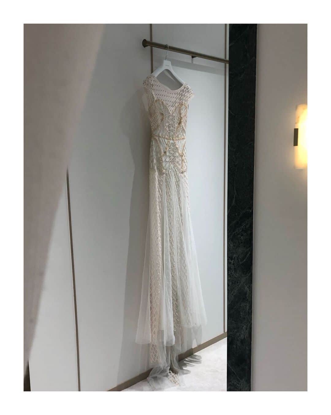 NOVARESE Dress Officialのインスタグラム：「⁡ Temperley for Novarese のコレクションから届いたドレスは、 ウエディングドレスとしてもお色直しのカラードレスとしてもお召しいただける淡い色合い お問い合わせは、お近くのノバレーゼまで ⁡ Dress: Brigida (Temperley for Novarese) @temperleybridal @novaresewedding  ⁡ #ノバレーゼウエディング #ノバレーゼ #ノバレーゼドレス #プレ花嫁 #東京花嫁 #関西花嫁 #名古屋花嫁 #広島花嫁 #福岡花嫁 #ウエディングドレス #ノバレーゼ花嫁 #novaresewedding #novarese #temperleylondon #novareseexclusive」