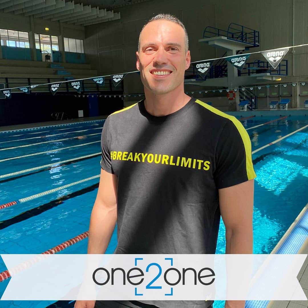 ファビオ・スコツォーリのインスタグラム：「💥 ONE2ONE 💥 Il nuovo servizio di NUOTOPIÙ attraverso il quale l’atleta ha la possibilità di perfezionare le proprie tecniche natatorie attraverso un incontro “uno ad uno” con i più qualificati tecnici di NUOTOPIÙ! E se invece vorrai essere seguito da Fabio Scozzoli in persona... Scegli la sede di Imola e prenota subito la tua sessione!  • • • • • • • •  Vai su www.nuotopiu.it/masterclass per scoprire i dettagli, e contattaci al più presto per prenotare il tuo posto! 😎 • • • #WeAreTheSwimCamp #masterclass #onetoone #individual #technique #swimming #swim #focus #champion #worldchampion #occasion #bigoccasion」