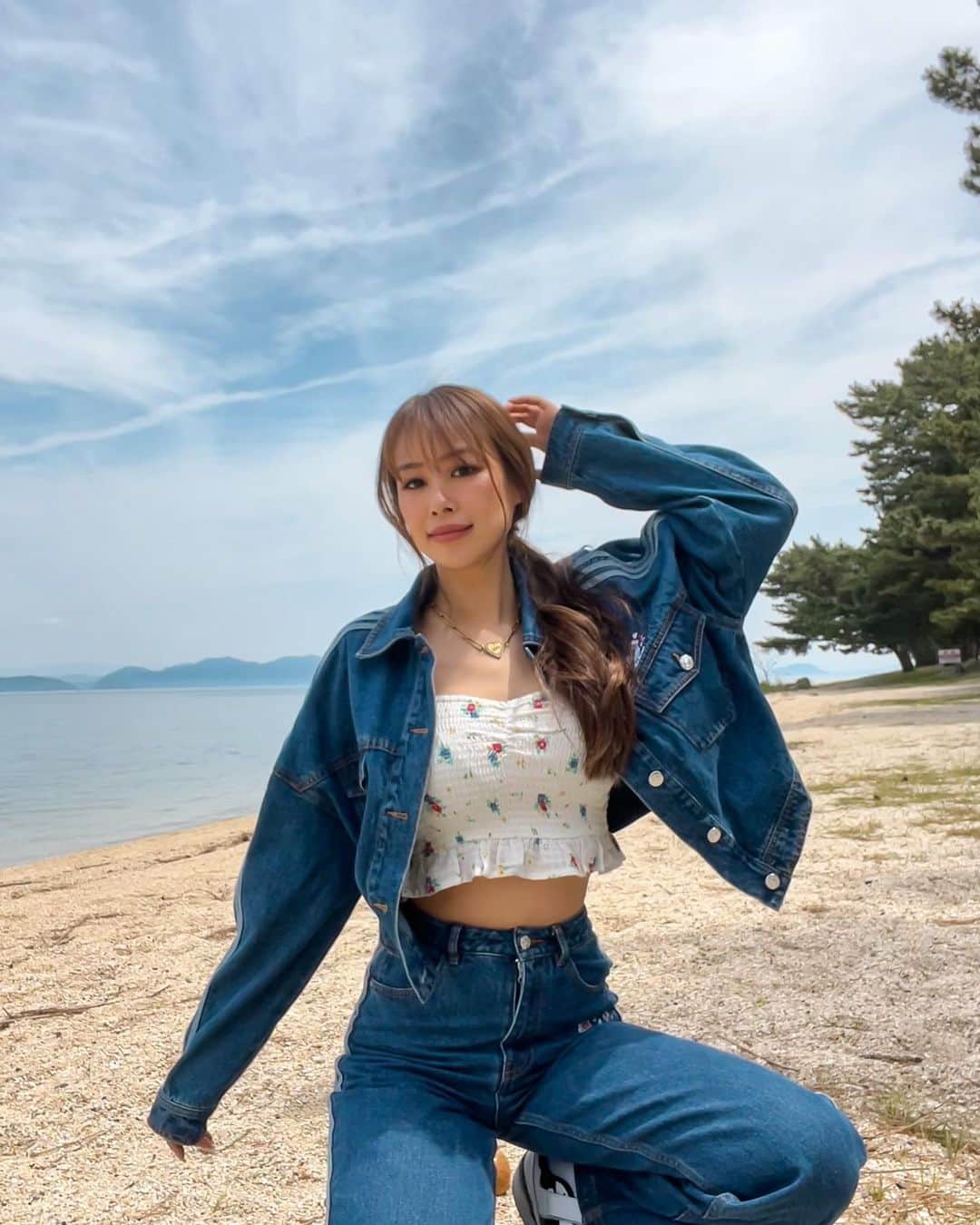 harunaのインスタグラム：「👖🤍 @adidastokyo」