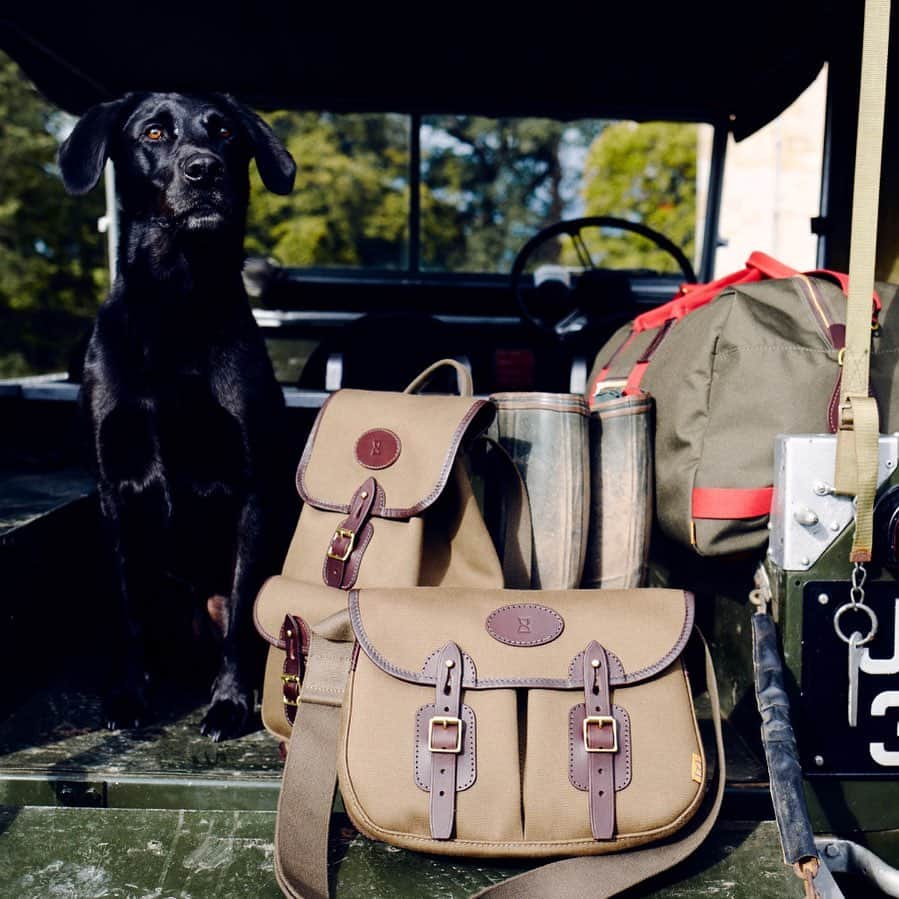 ジョンチャップマンのインスタグラム：「Heading outside this bank holiday weekend? Wherever your weekend takes you, Chapman is there for the adventure!」