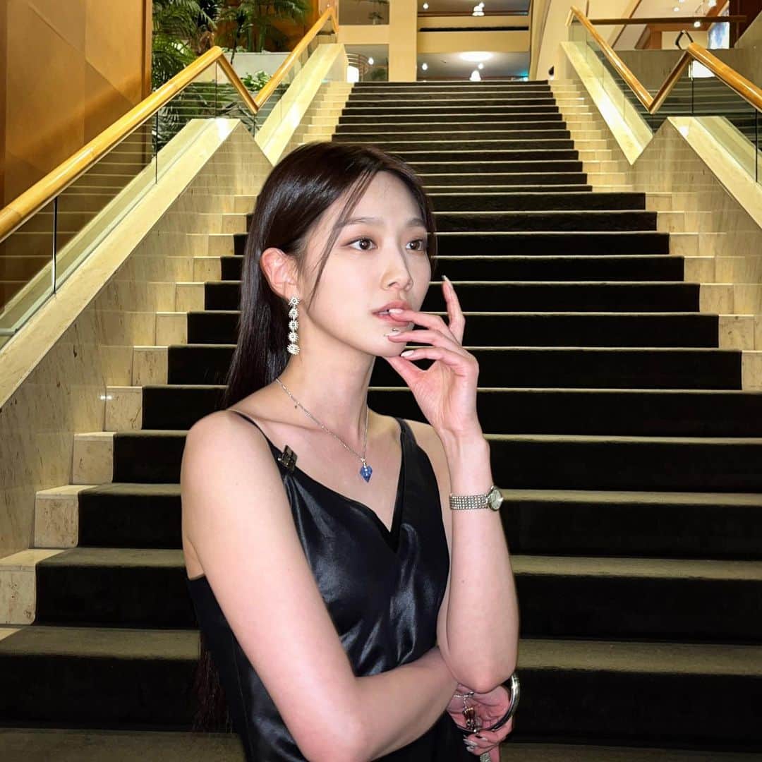イ・ジュウのインスタグラム：「😎😎😎」