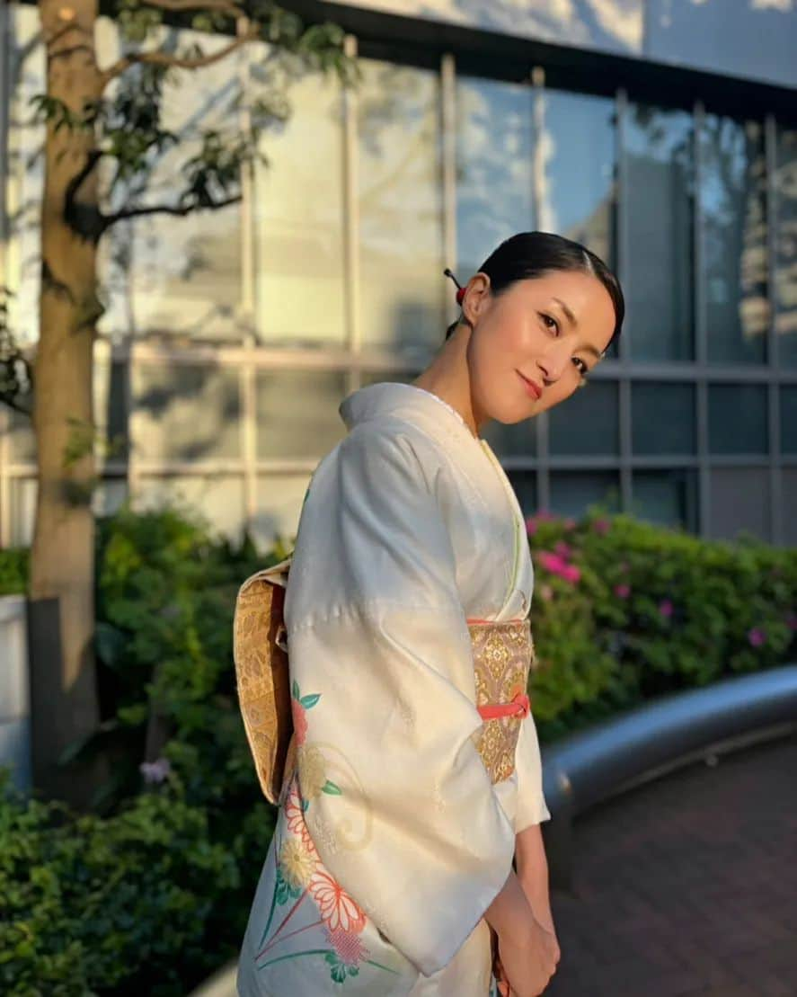 滝沢杏弥のインスタグラム：「数年ぶりにお着物を着ました👘 #着物#kimono#japan」