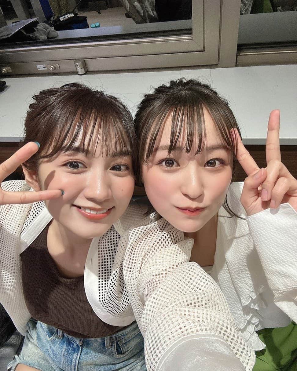黒木ひかりのインスタグラム：「みうひか✌︎♡  そろそろご飯いくしかあ〜」
