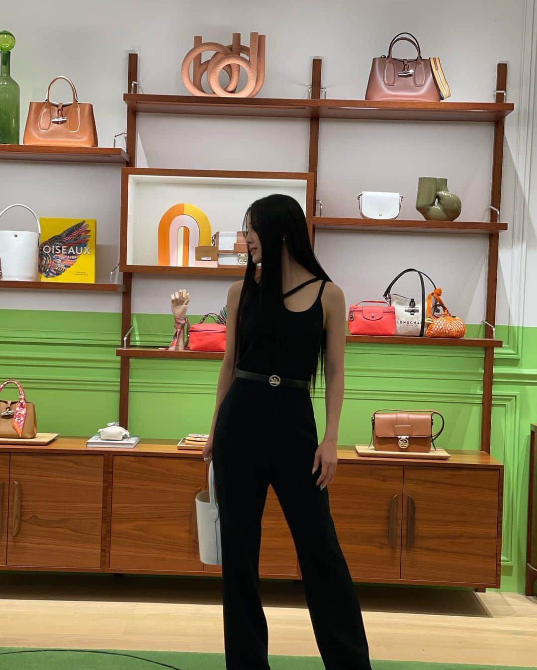 キム・セジョン（Gugudan SeMiNa）さんのインスタグラム写真 - (キム・セジョン（Gugudan SeMiNa）Instagram)「부산#longchamp」4月28日 17時58分 - clean_0828