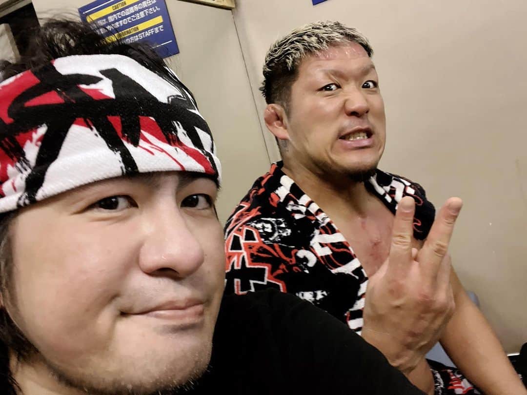 木高イサミのインスタグラム：「昨日は我闘雲舞新宿大会でした。対角線にいるとおっかない人ですが、横にいると安心できますね😮‍💨」