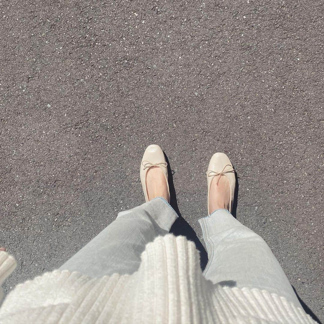 丸山リサのインスタグラム：「👖+🩰♡」