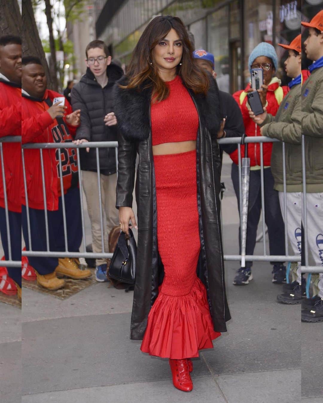 Just Jaredさんのインスタグラム写真 - (Just JaredInstagram)「Priyanka Chopra turned New York City into her own runway yesterday, showing off two different looks while promoting her new show "Citadel." We've got more pics and a story about how the actress wound up with a scar on her face on JustJared.com. #PriyankaChopra Photos: Backgrid」4月29日 4時01分 - justjared